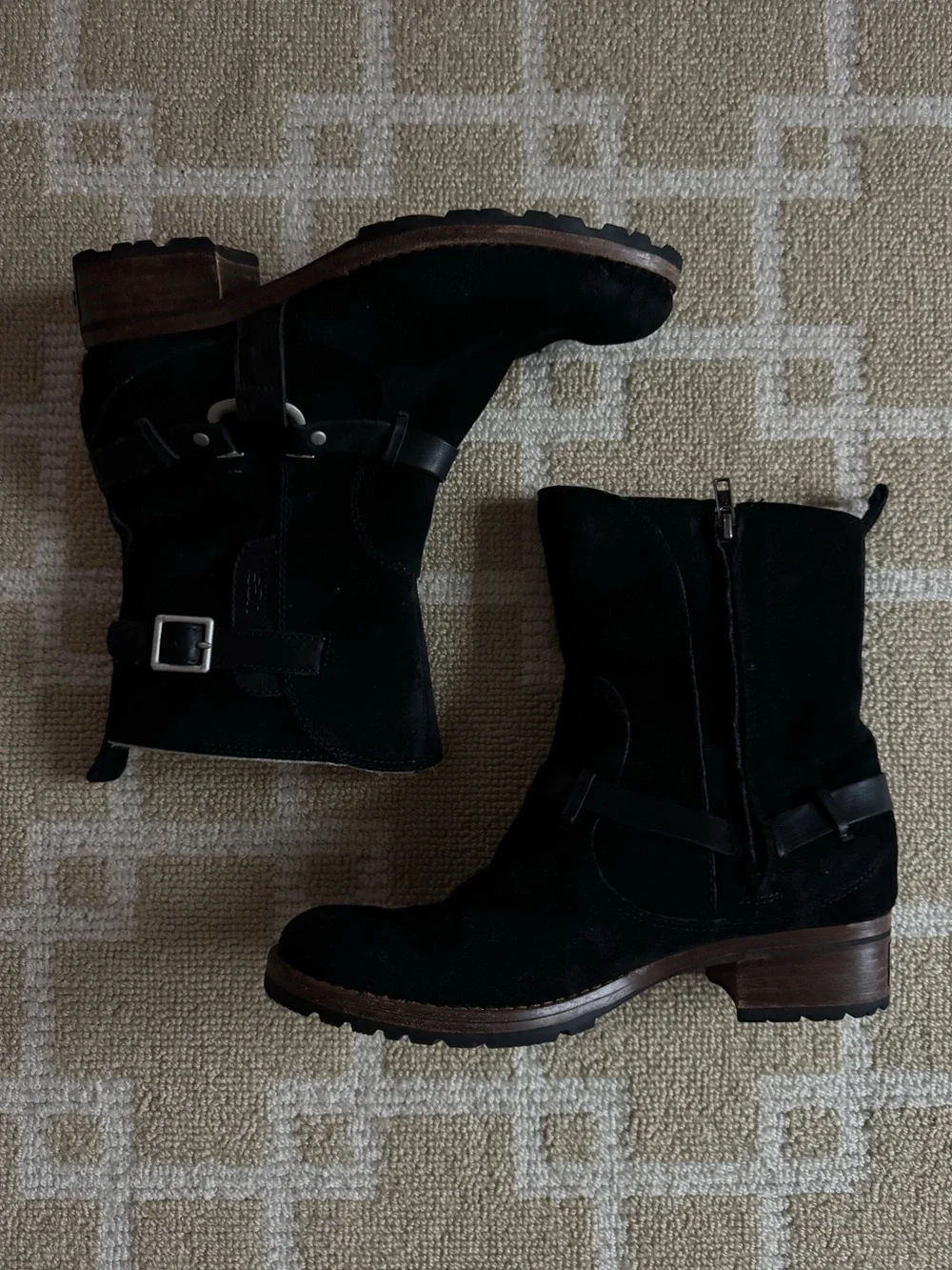 UGG Endell Suede Shearling Moto Biker Harness Boots Black Size 8